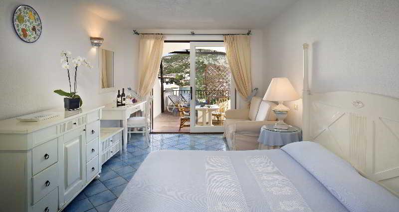 Club Hotel Baia Aranzos Golfo Aranci Eksteriør billede